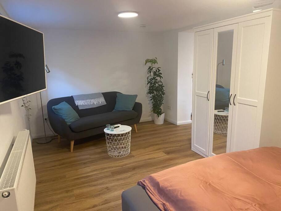 Klein Aber Oho! Neues Apartment In Stadt- Und Fuldanaehe Kassel Ngoại thất bức ảnh